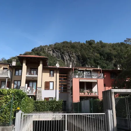 アパート Locazione Turistica Verdi Maccagno